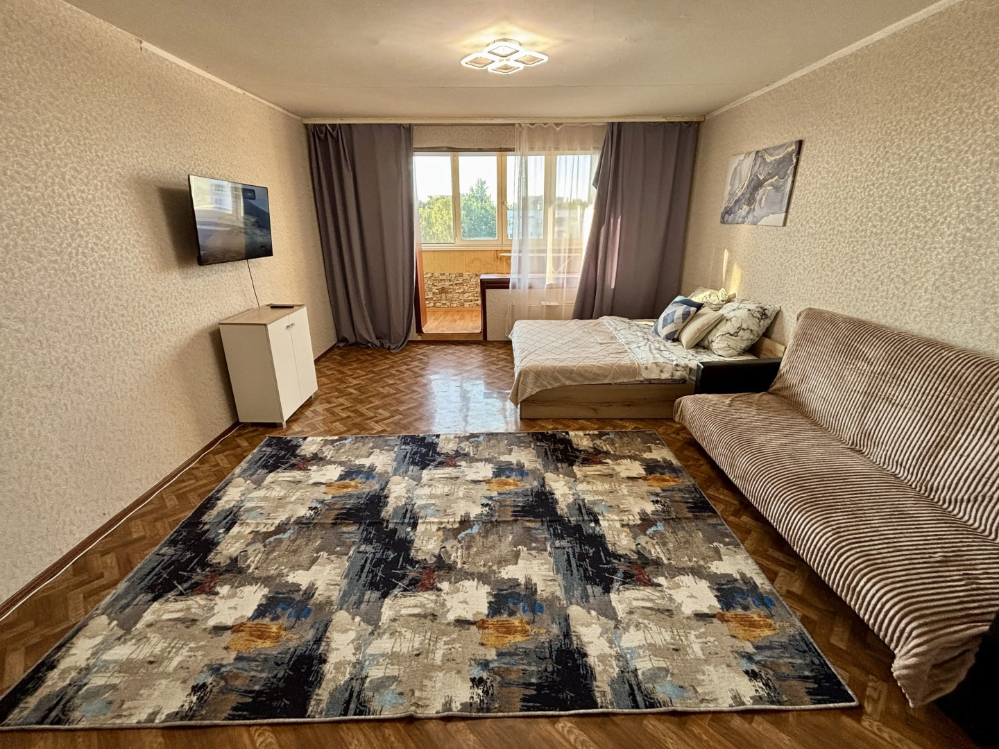 Трёхкомнатная квартира в Калининце