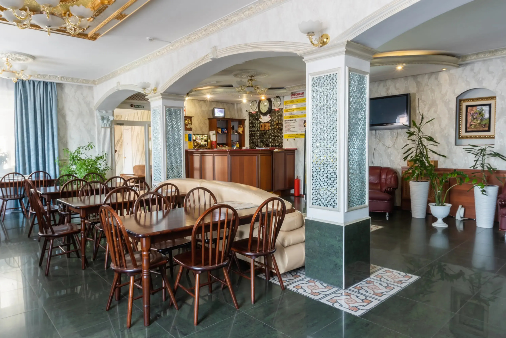 Отель Лотос