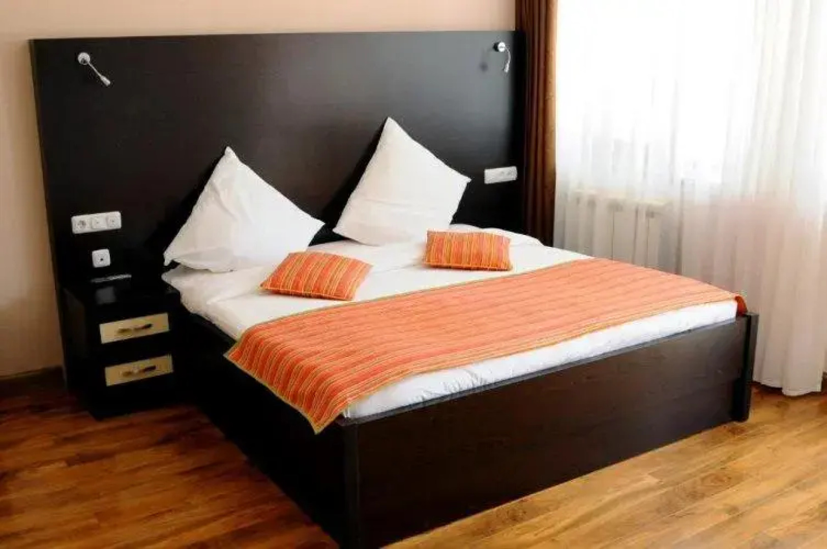 Курортный отель Ani