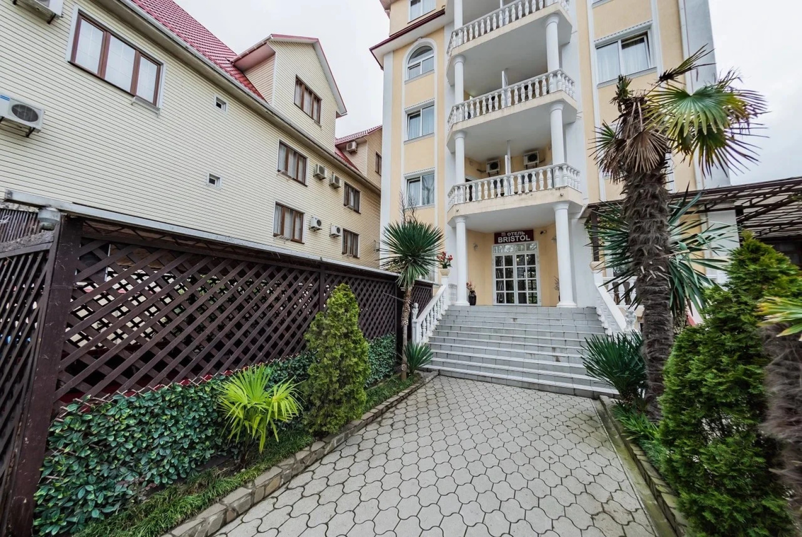 Гостевой дом Бристоль by Sun City Hotels