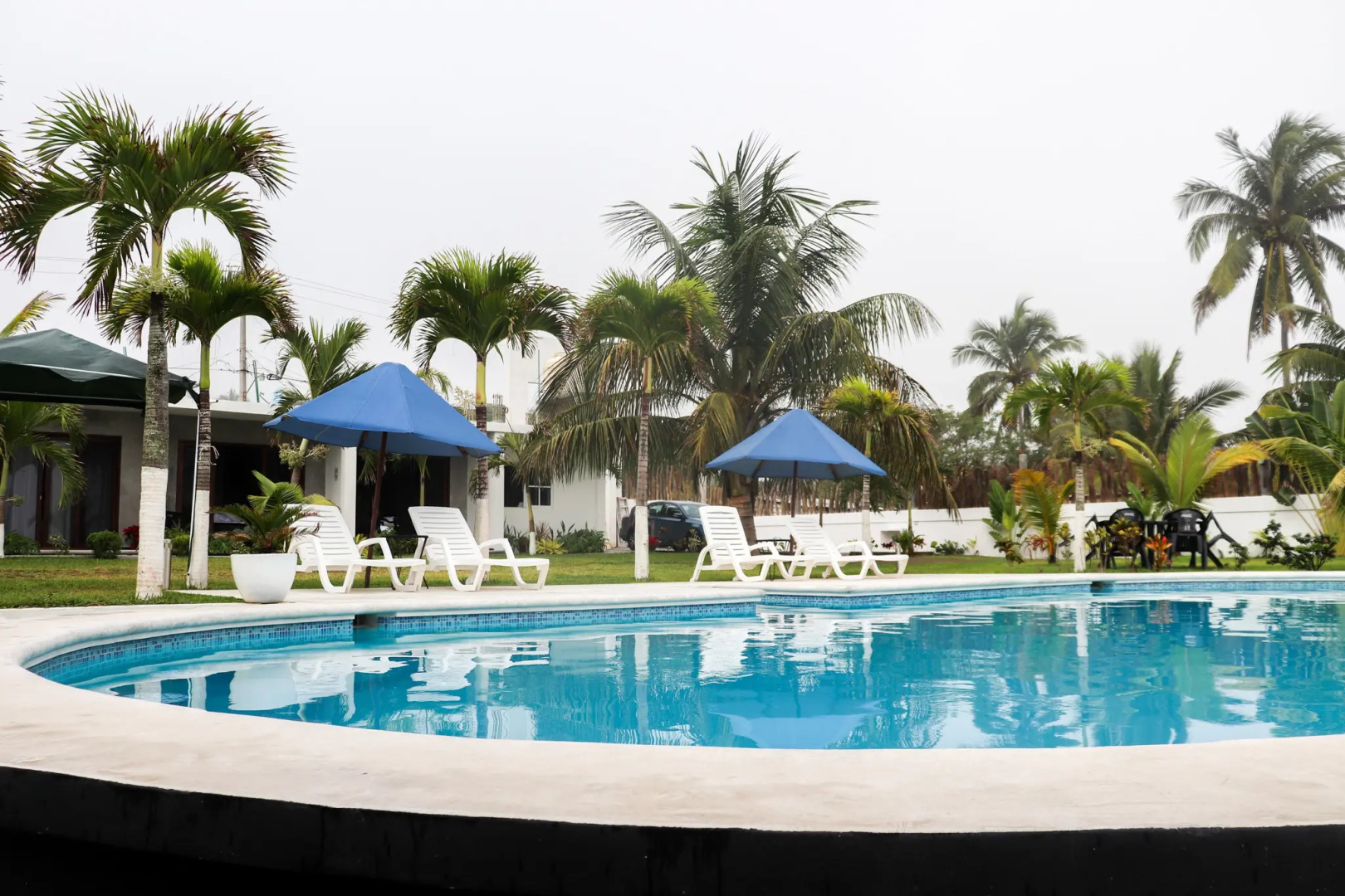 Отель Lunazul by Rotamundos