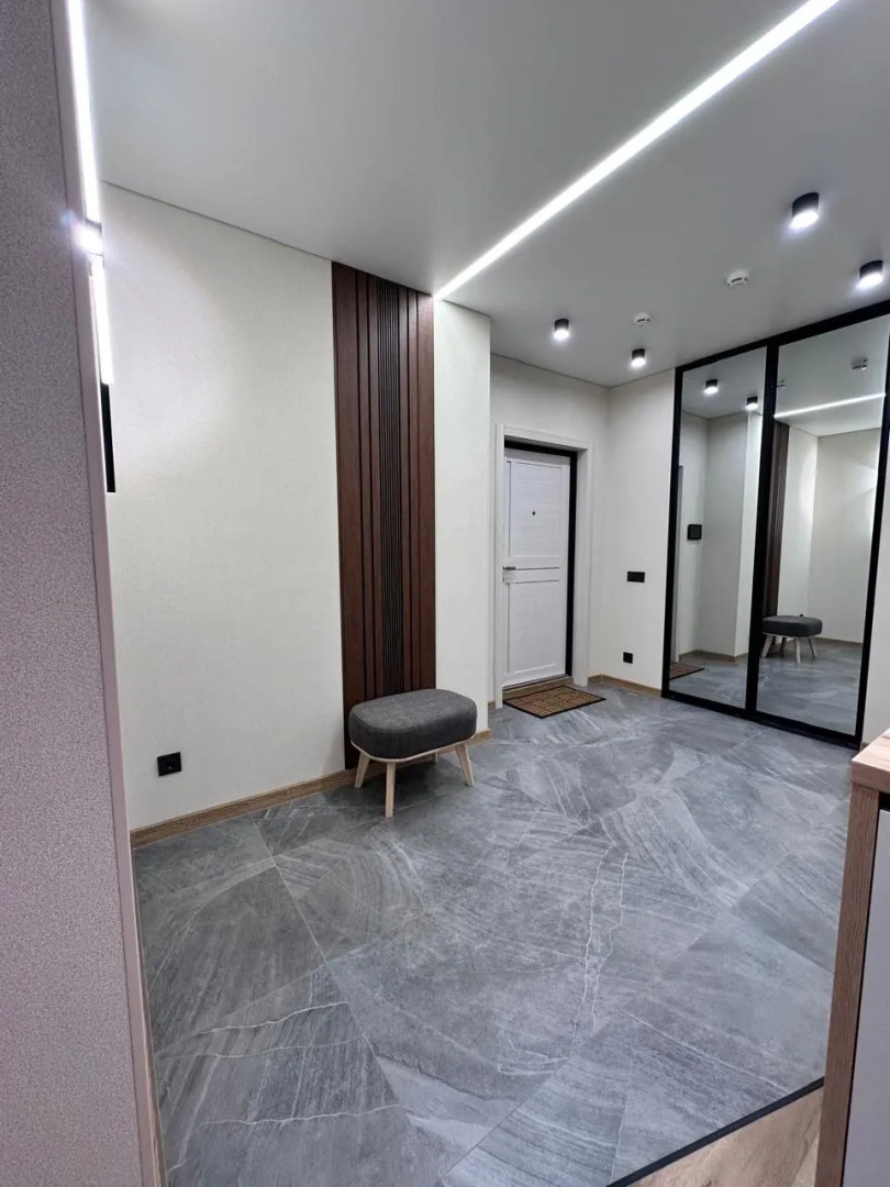 Апартаменты Бизнес Класса на Комарова