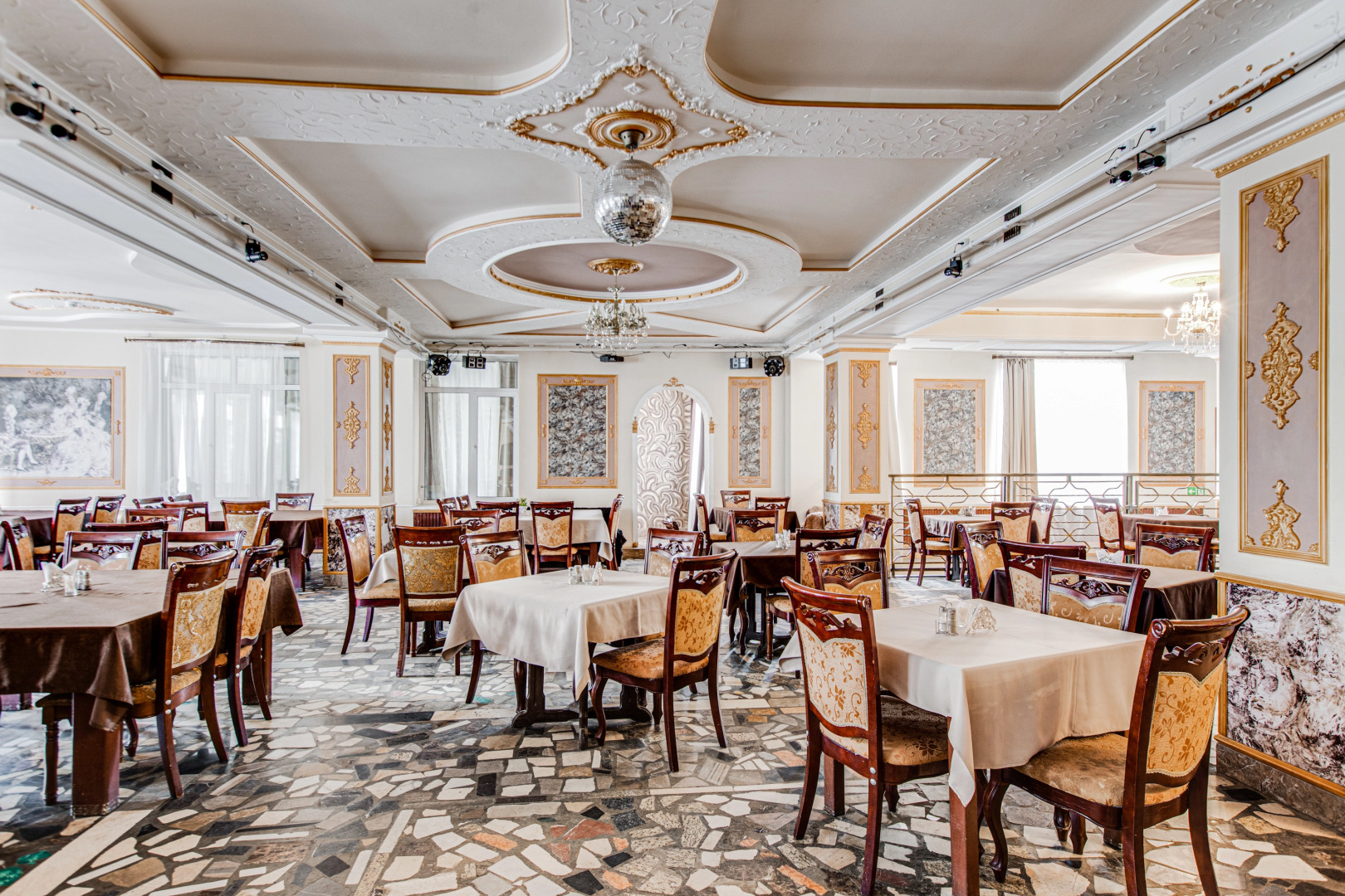 Отель Ашхен