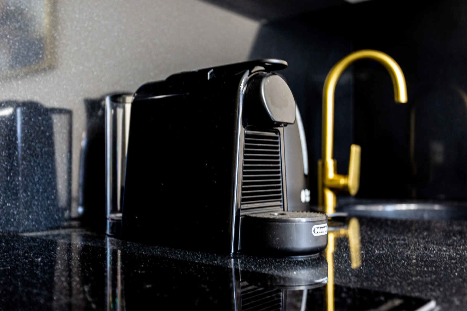 Апартаменты Люкс в Центре Сочи