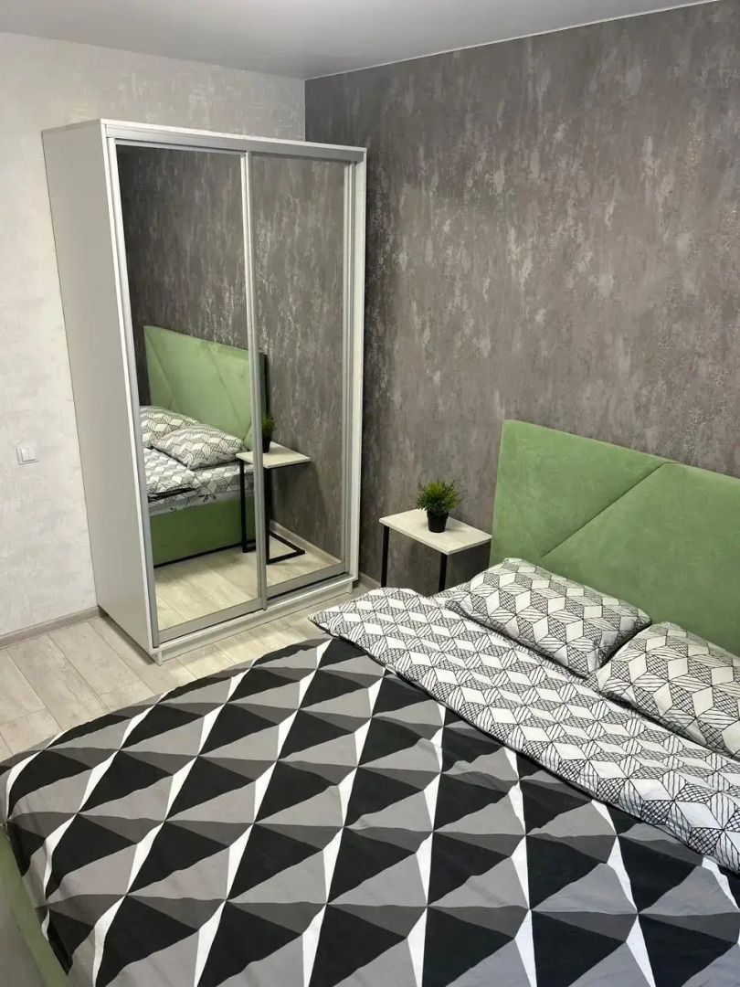 Апартаменты 3-х комнатные у Аэропорта