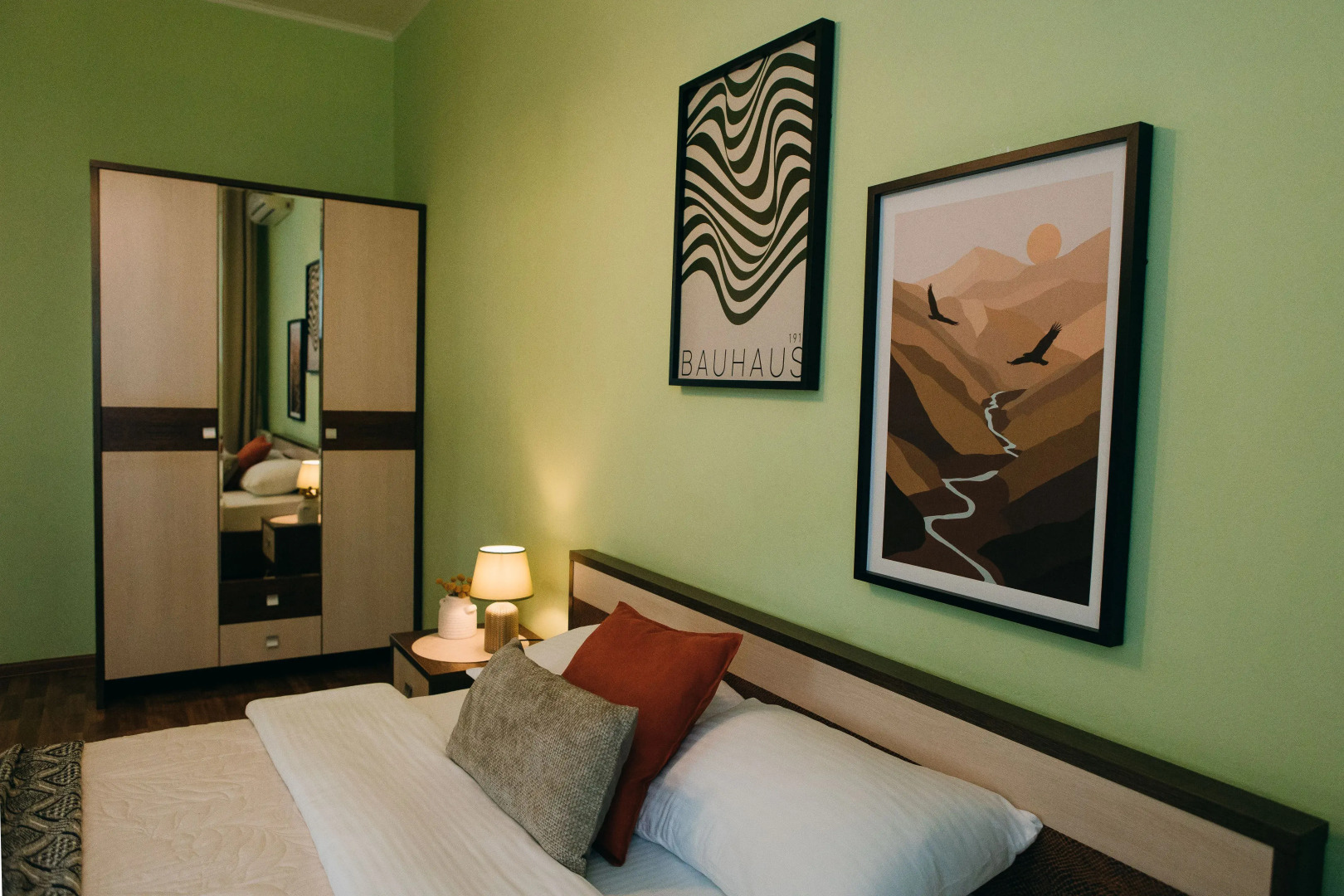 Квартира Современная с двумя спальнями!