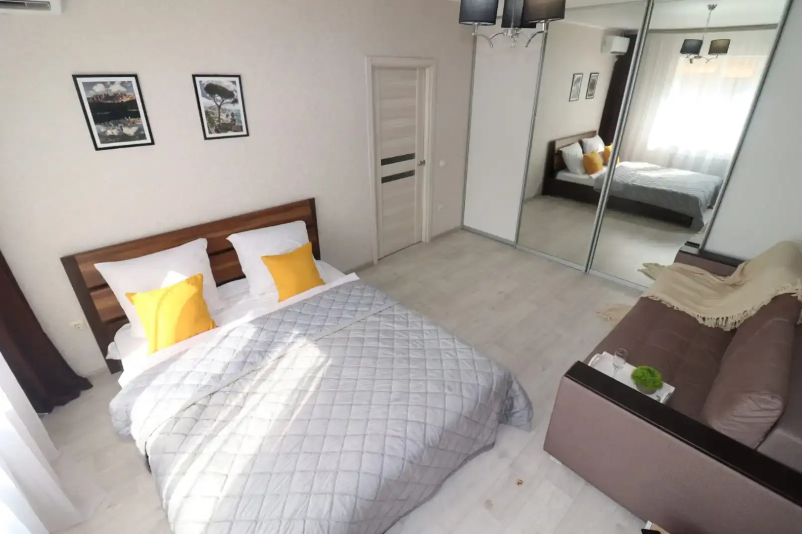 Квартира 180 Уютный Дом