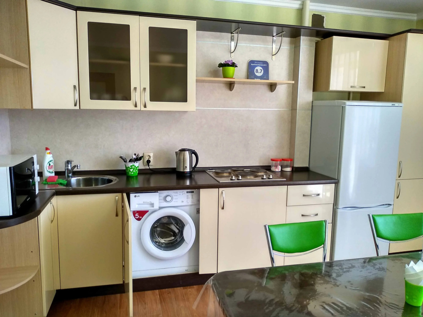 Квартира двухкомнатная на Маркова 8/2 с видом на залив