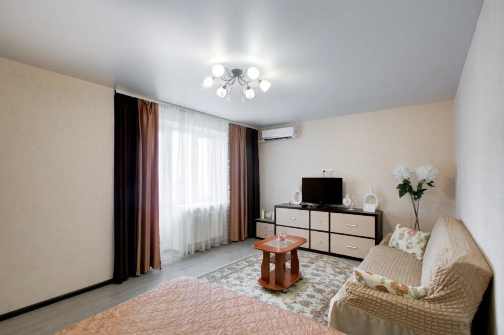 Апартаменты на Переверткина 1/4