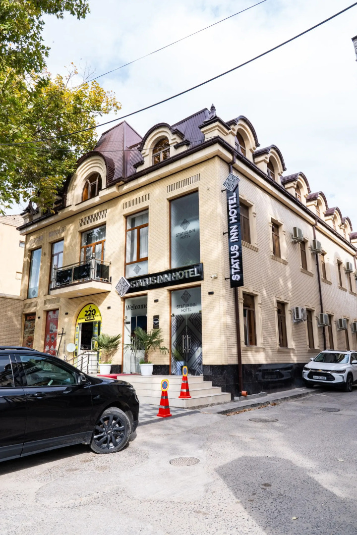 Отель Status Inn