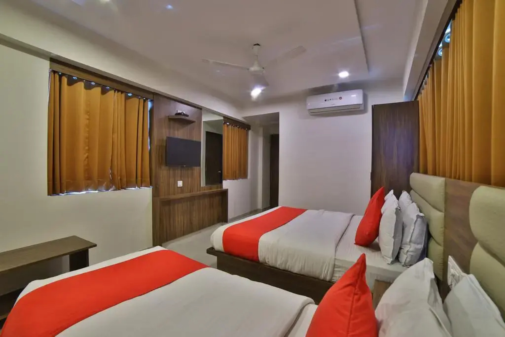 Отель Sunstar Inn by Sky Stays