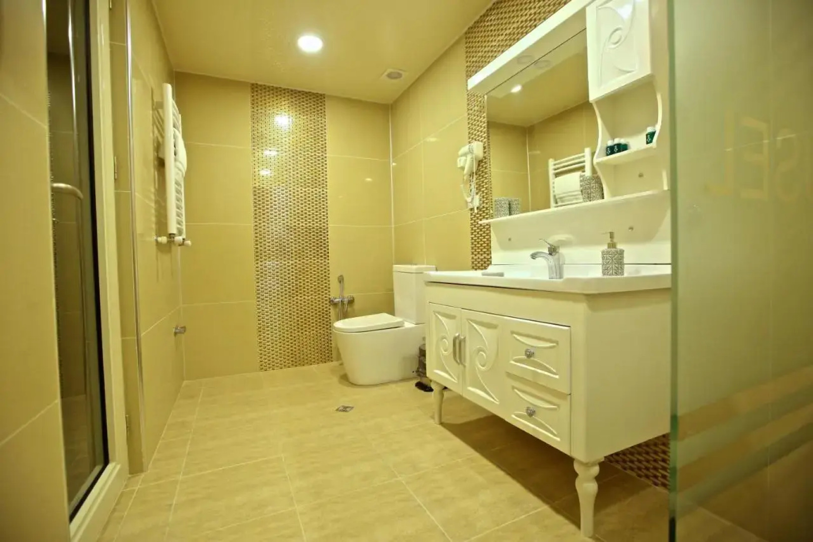 Отель Rusel Park