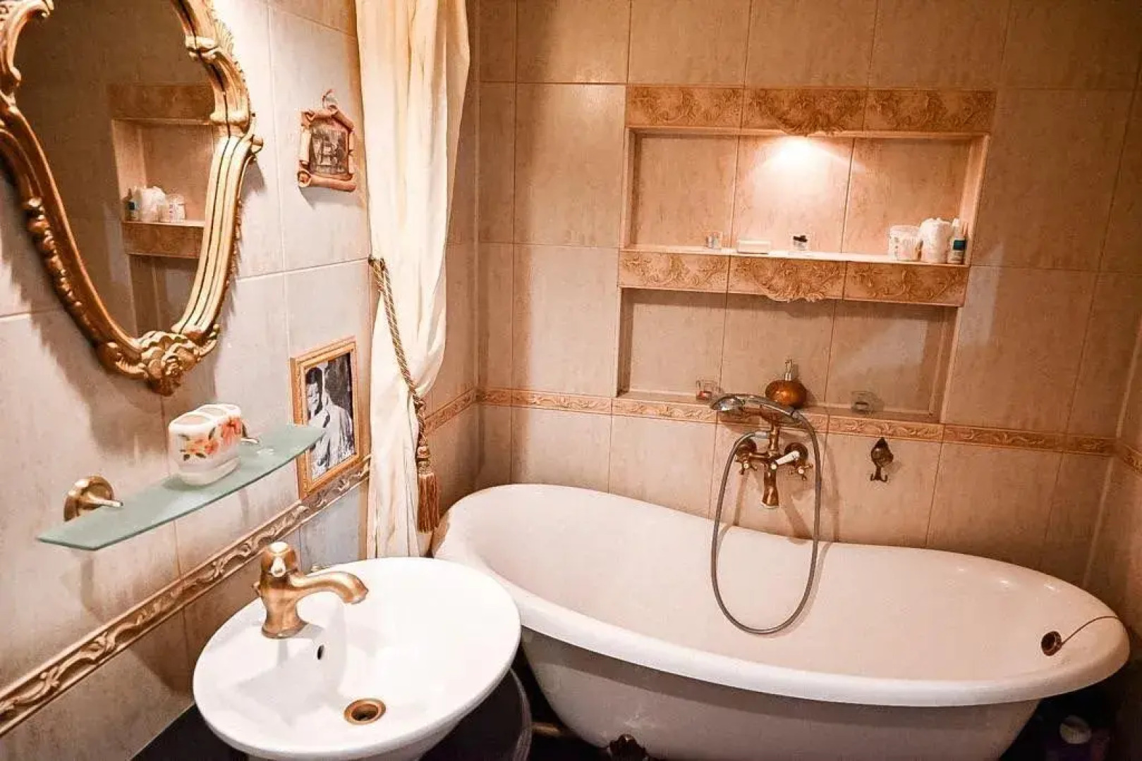 Квартира на Запотоцкого, 12