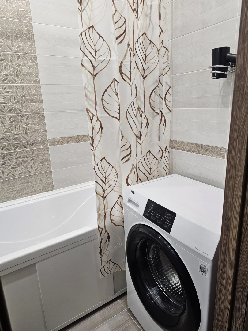 Квартира Трехкомнатные апартаменты в городе Вуктыл