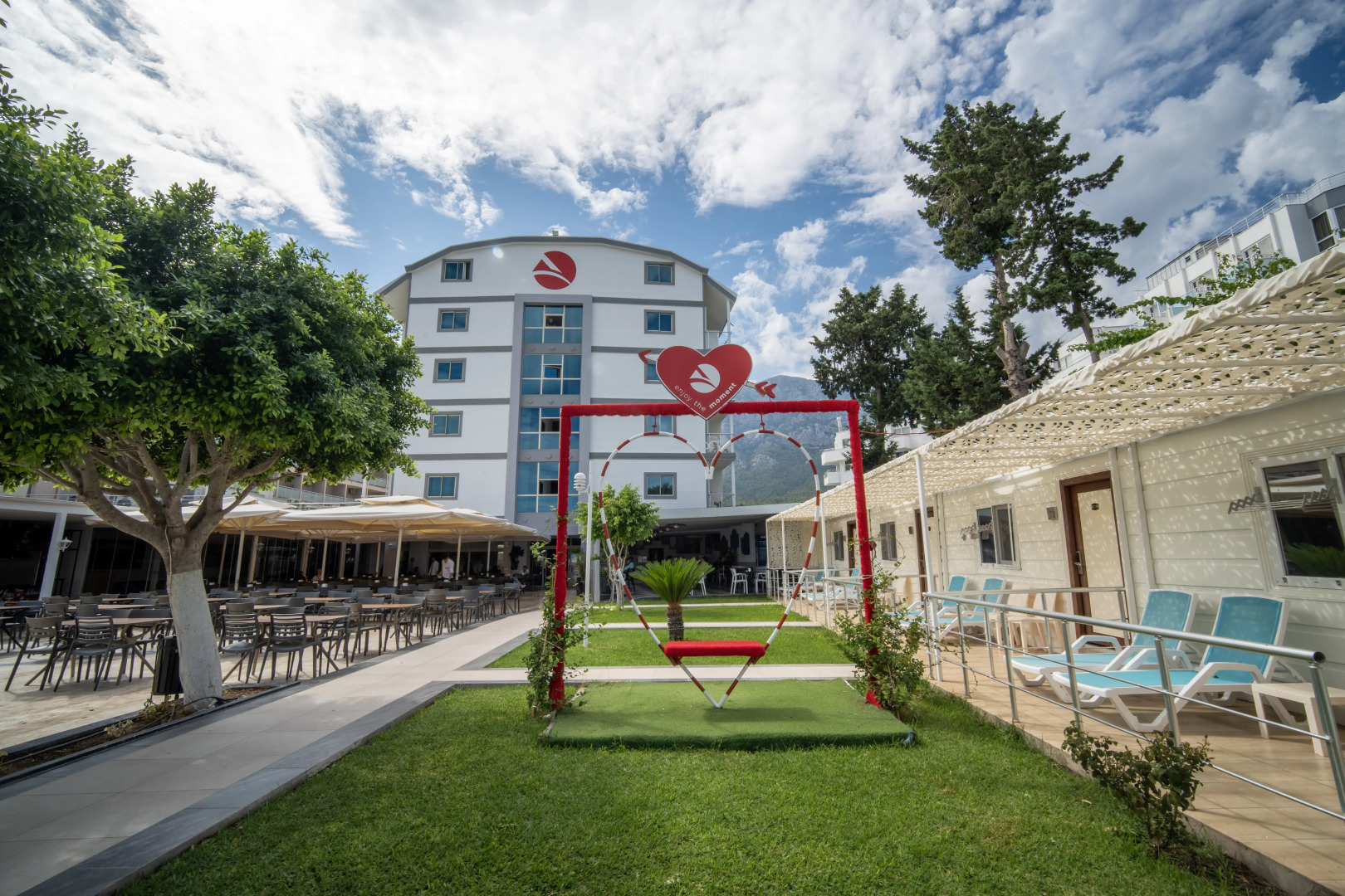 Отель Armas Beach