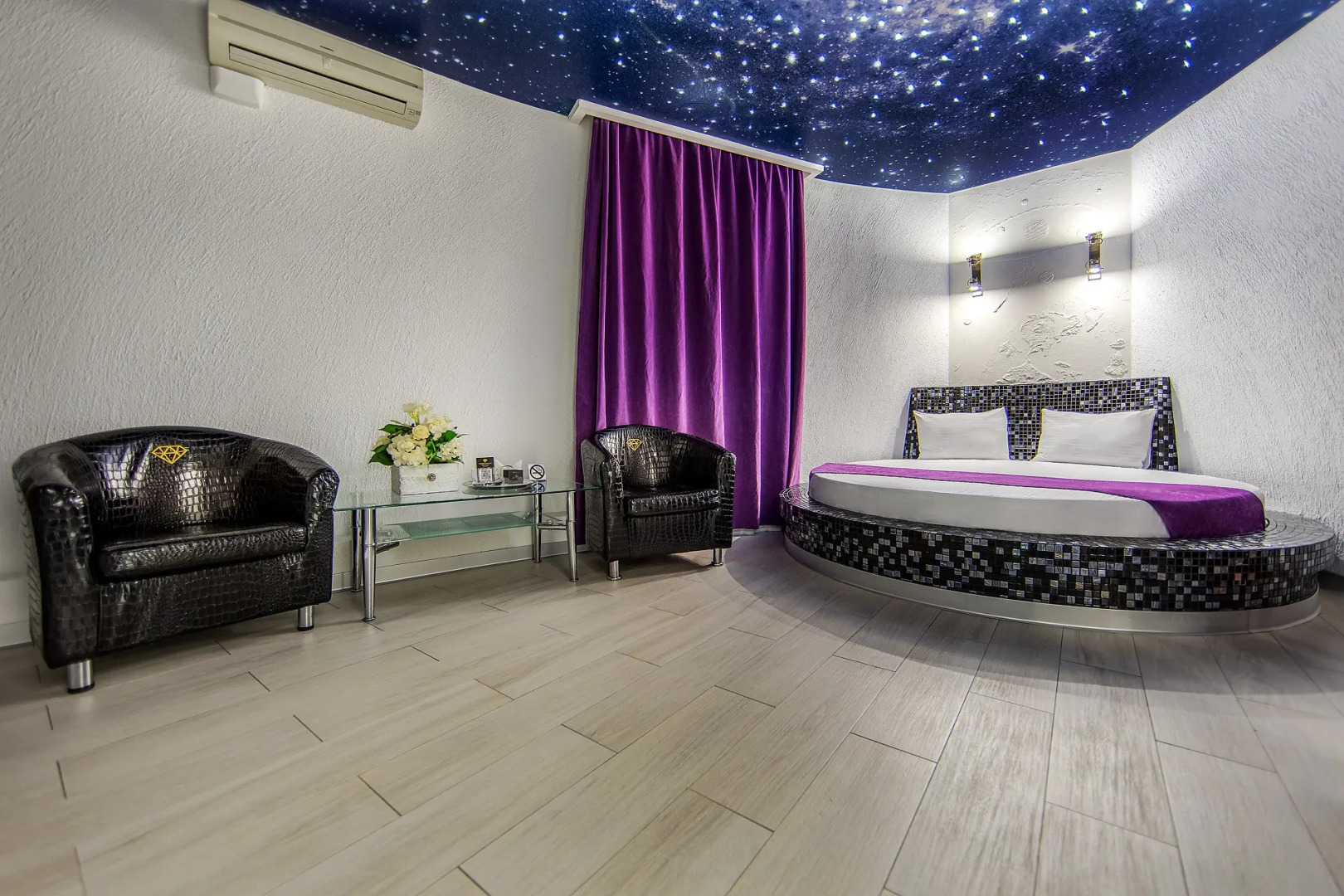 Отель Алекс на Проспекте Маршала Жукова