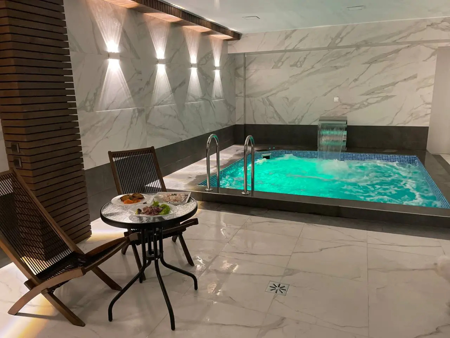 Отель Никола