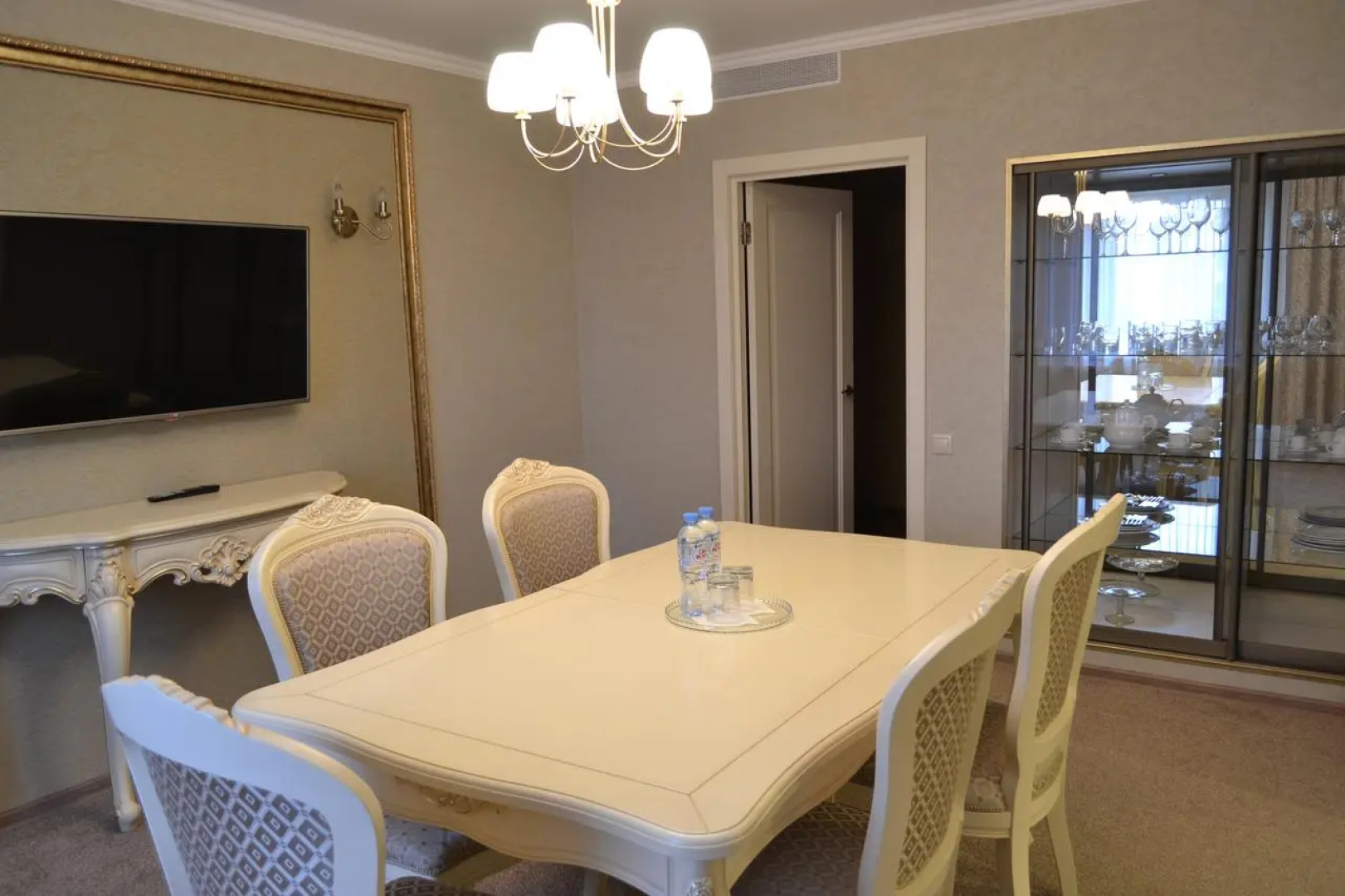 Отель Атриум