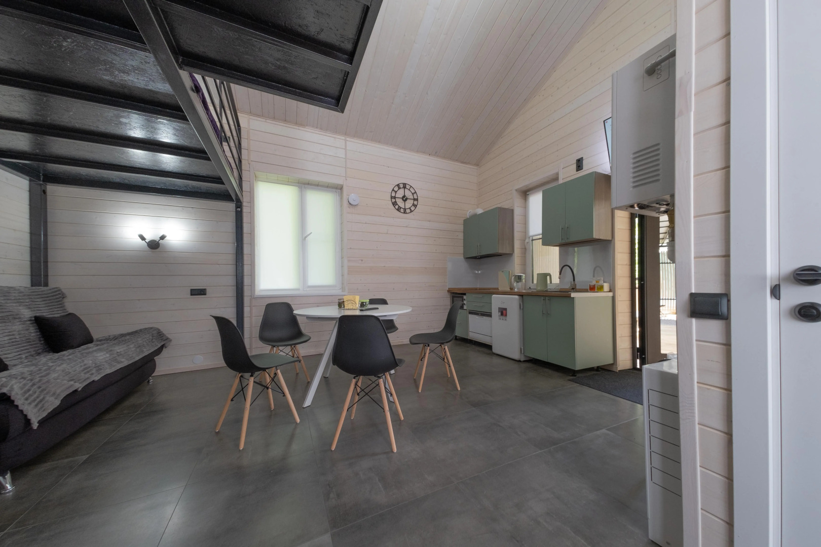 Частный дом Зима Лето