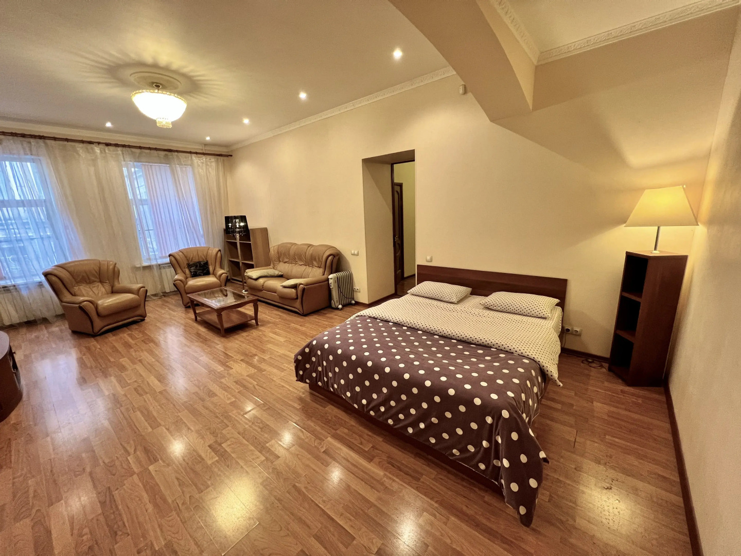 Апартаменты Трехкомнатные на Большой Морской 21