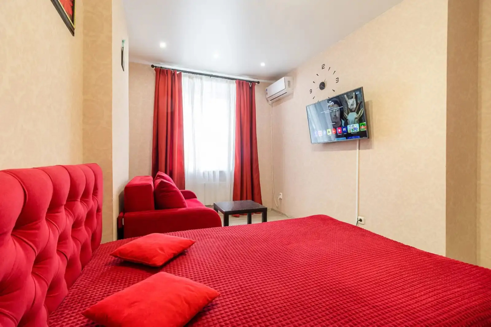 Апартаменты в Новом доме, 3 раздельных спальных места, до метро 5 минут пешком бонус кофемашина