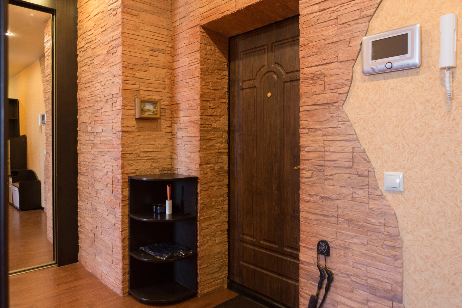 Bulvar 60-Letiya Pobedyi 10 Apartments