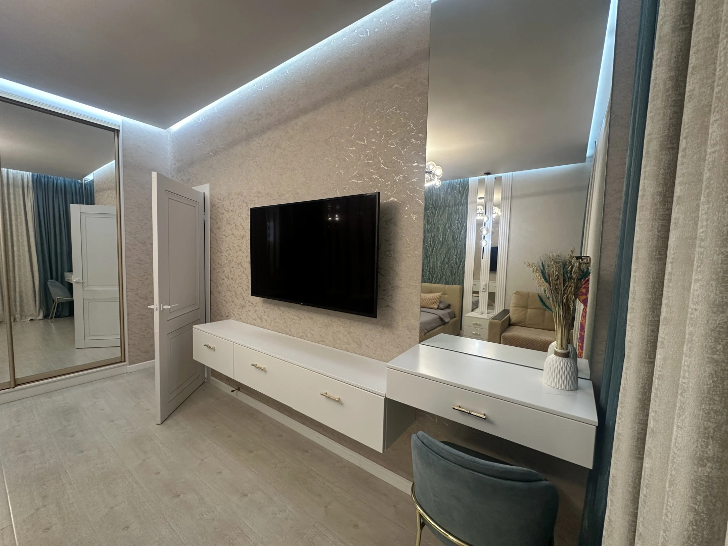 Апартаменты Чкалова 37 с видом на горы рядом аэропорт