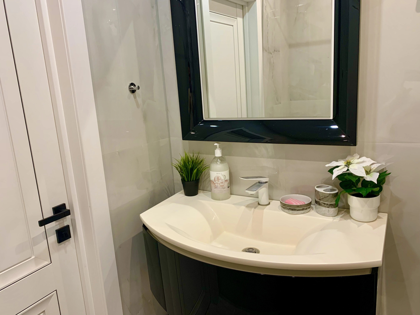 Апартаменты APARTHome Школьная 13/9