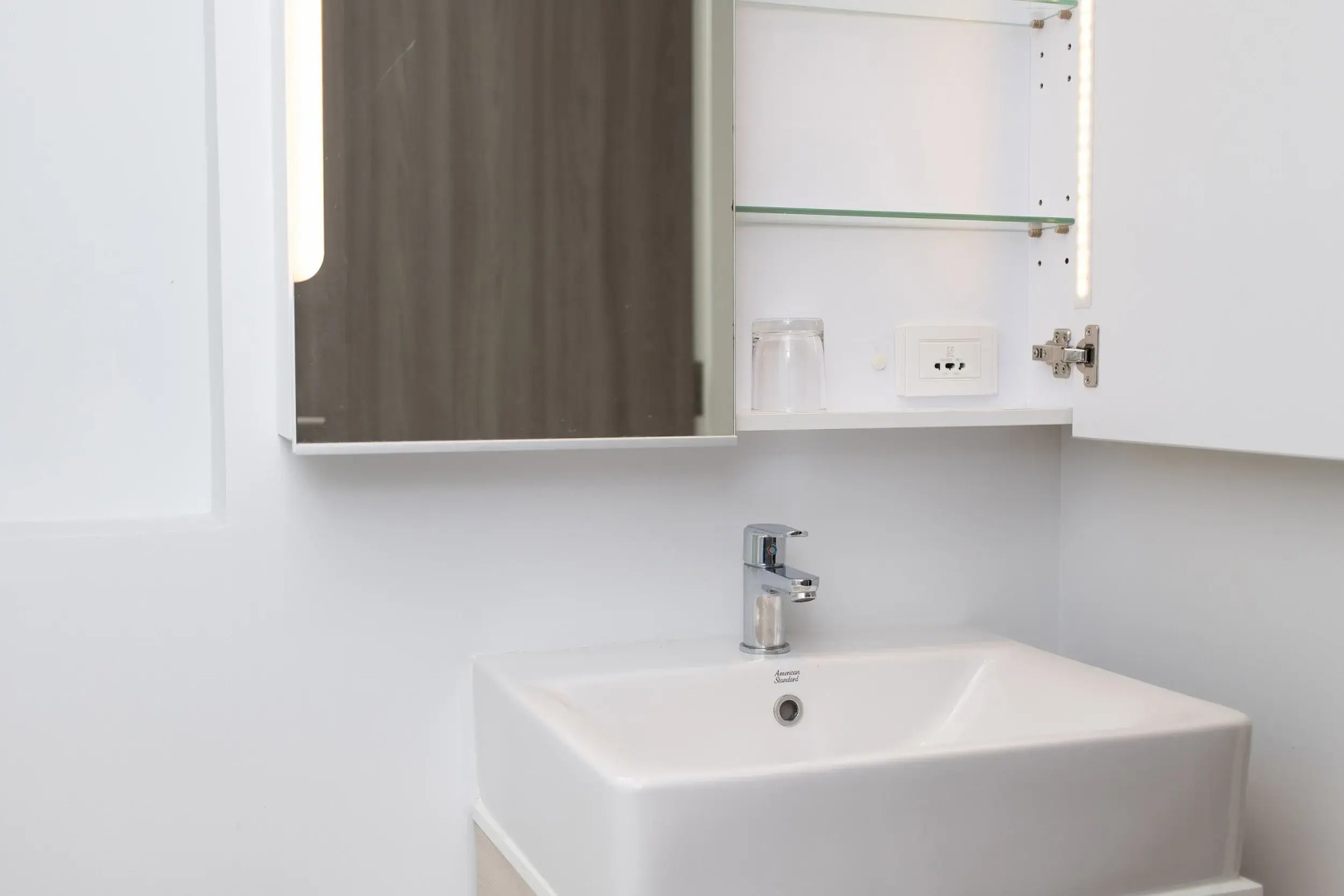 Апартаменты 1-комнатные c выходом к бассейну 10 минут до пляжа Банг Тао DMD-5104