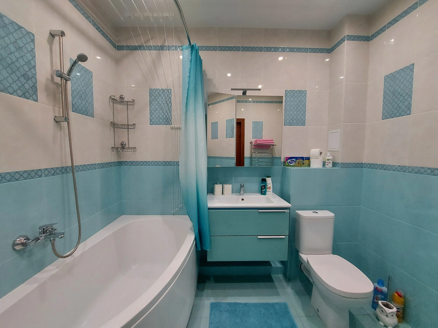 Апартаменты Кайрос с видом на озеро