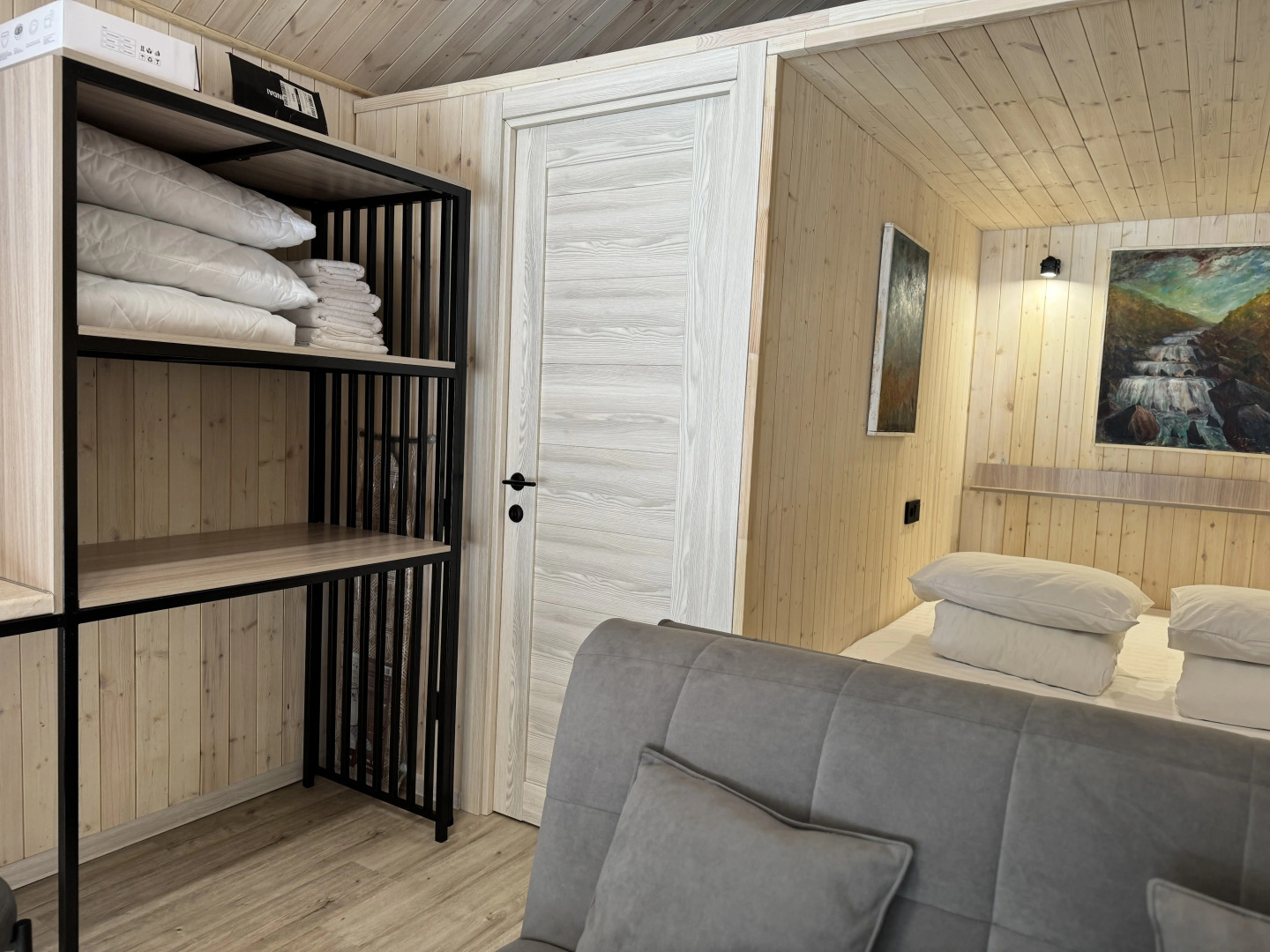 Частный дом с видом на Кавказский хребет