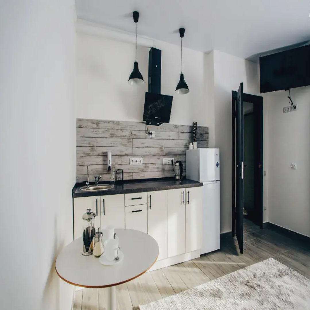 Частный дом за городом Монотель зелёный дом