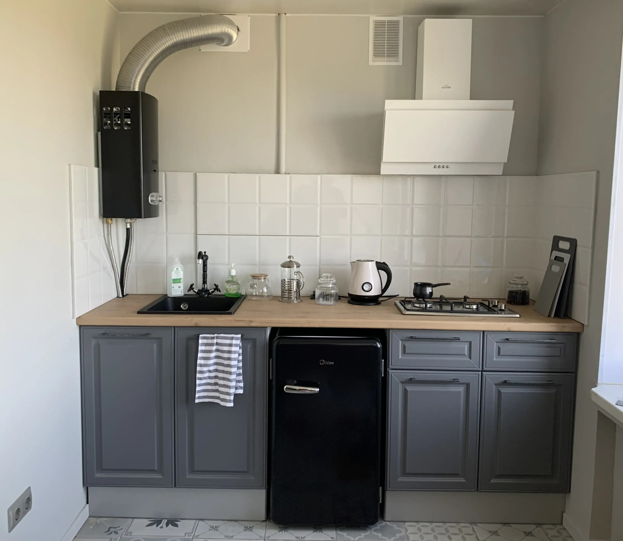 Апартаменты квартира с видом в центре Петергофа