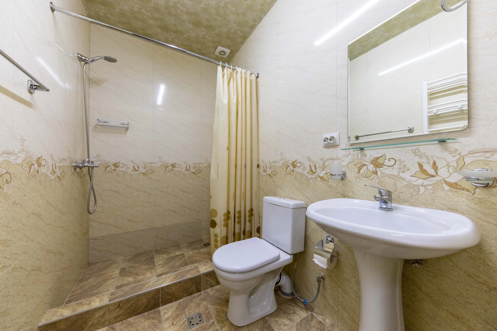 Отель Tatev Hotel and Tours