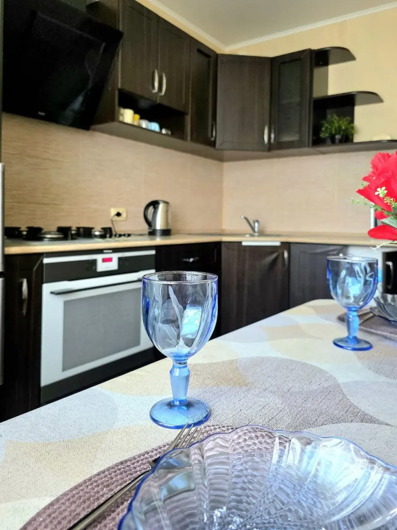 Апартаменты на Улице Алроса 5