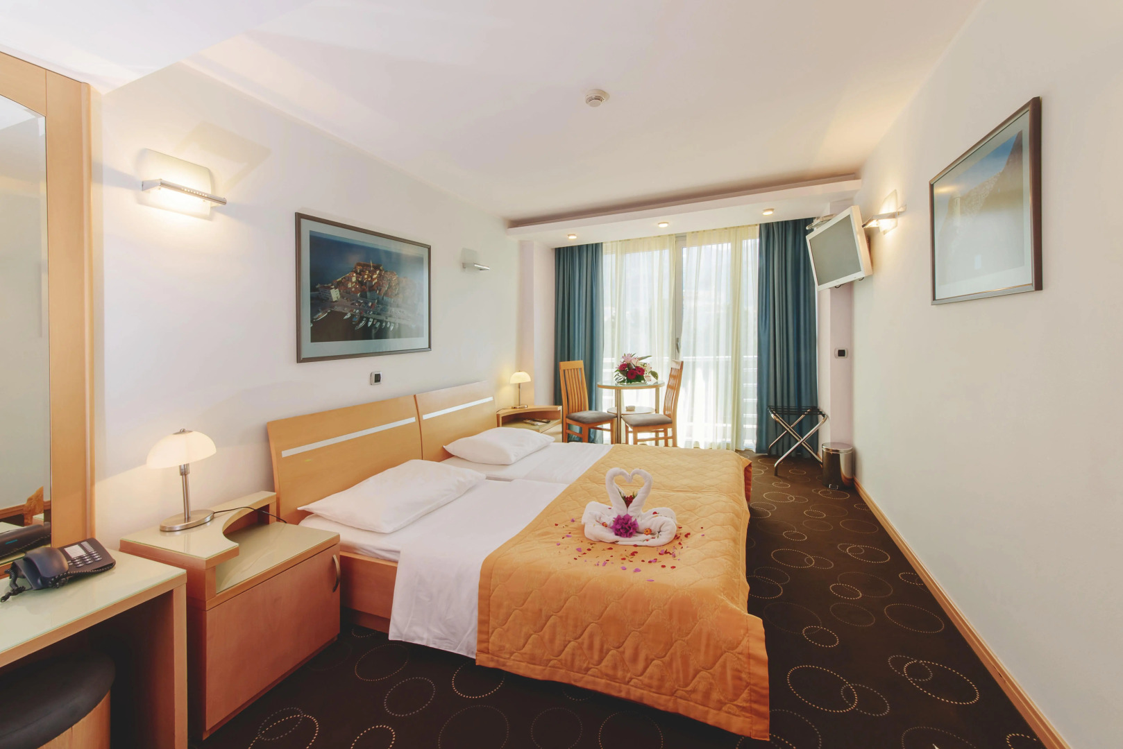 Отель Montenegro Beach Resort