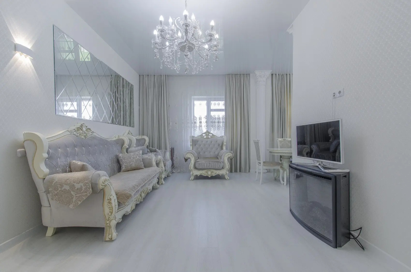 Апартаменты 4 комнатная на заливе