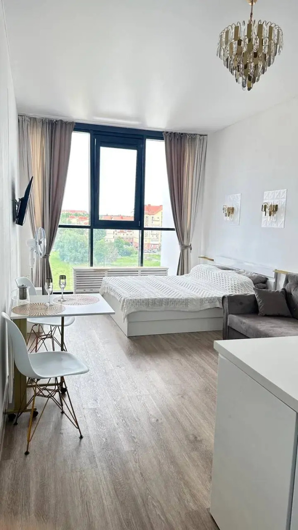 Квартира Бело-золотая Студия