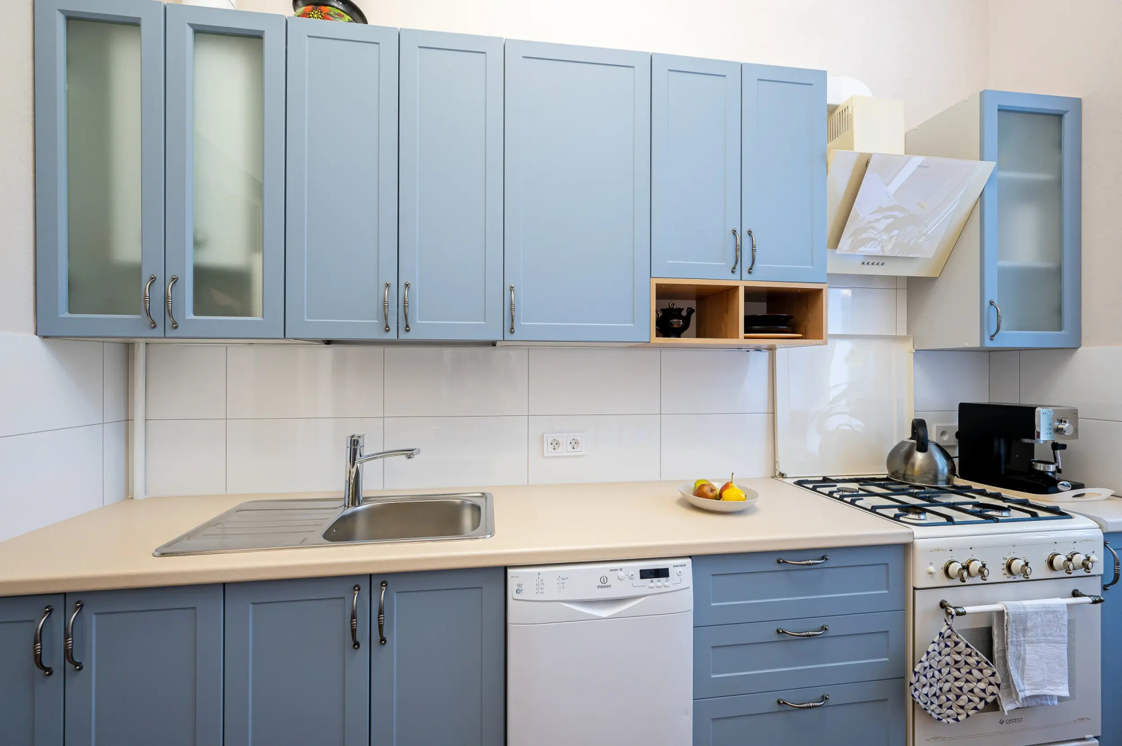 Трехкомантная квартира у летнего сада в Мозаичном дворе