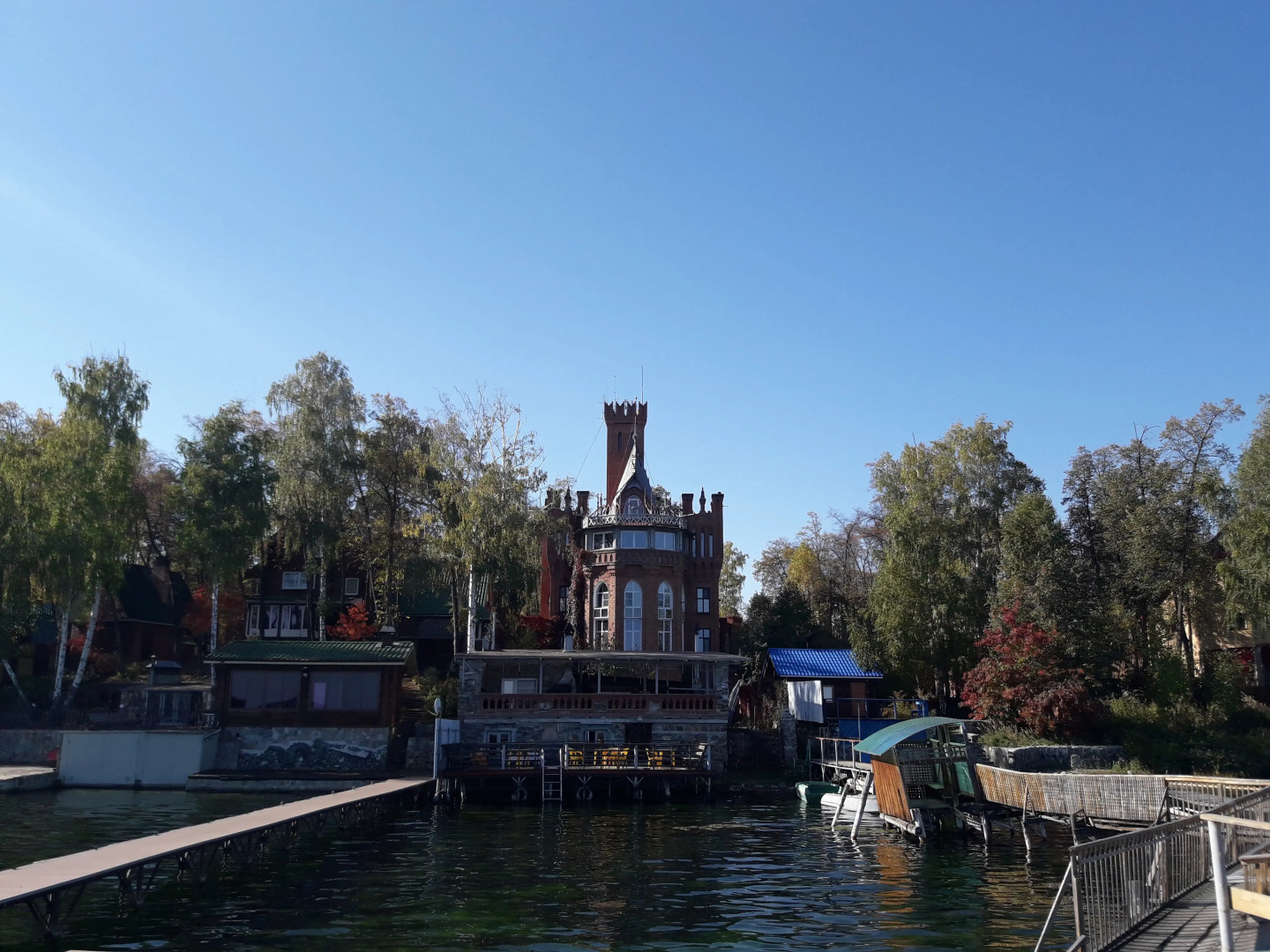 Гостевой Дом Замок на озере Увильды