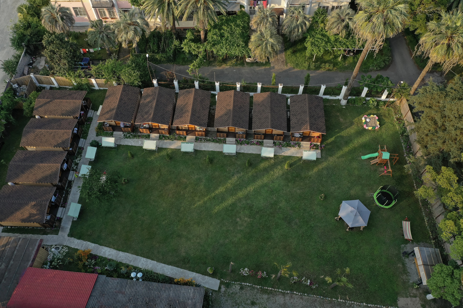 Отель At The Sea