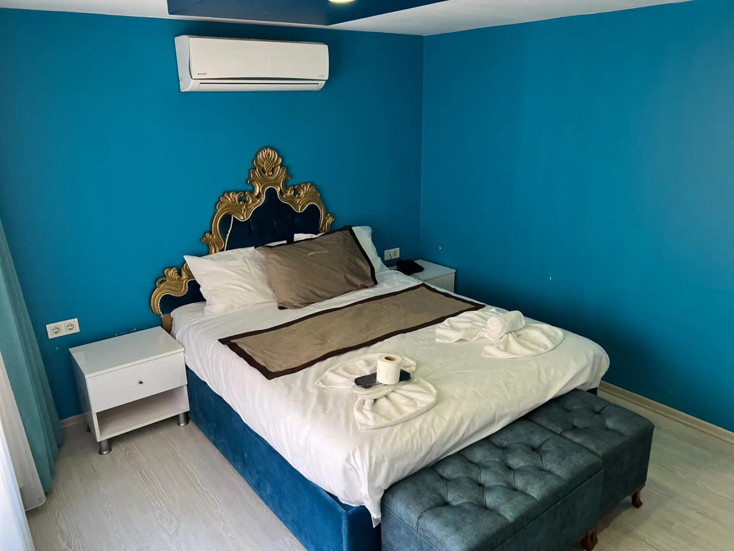 Отель Moon Blue