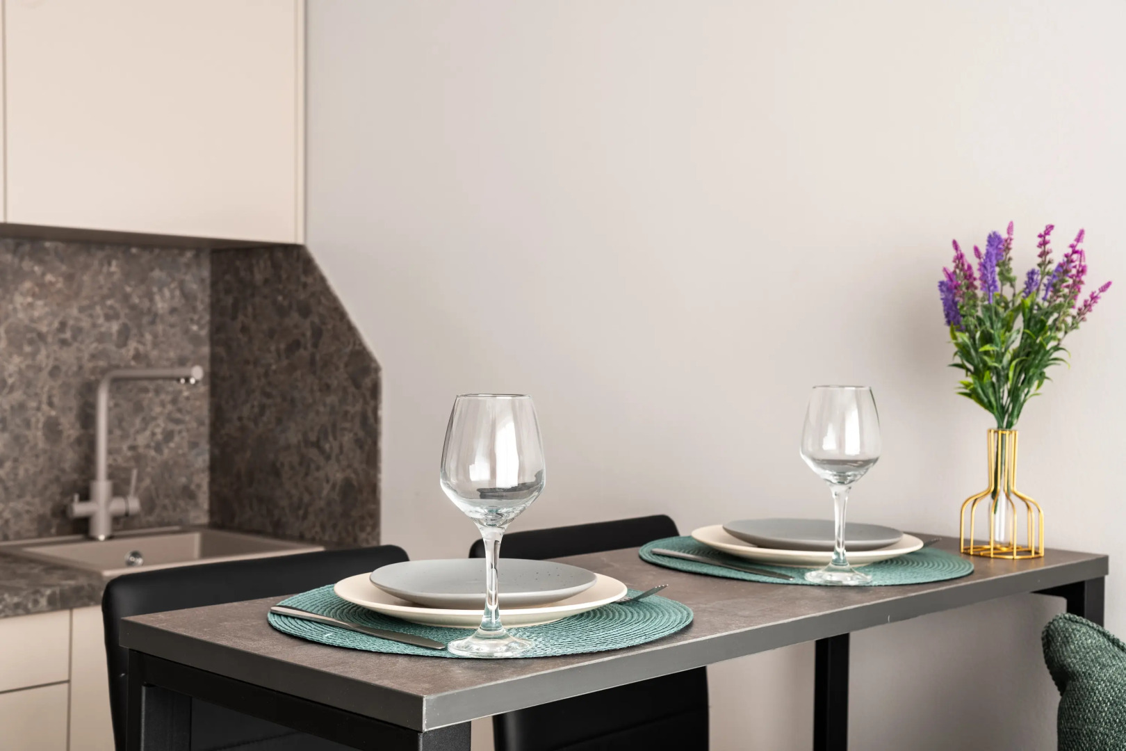 Квартира Изумрудная Cтудия