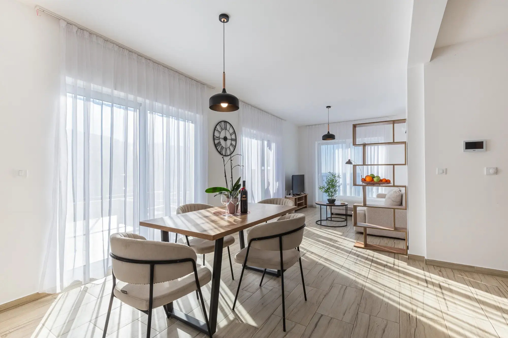 Апартаменты Sunny Side Three Bedrooms