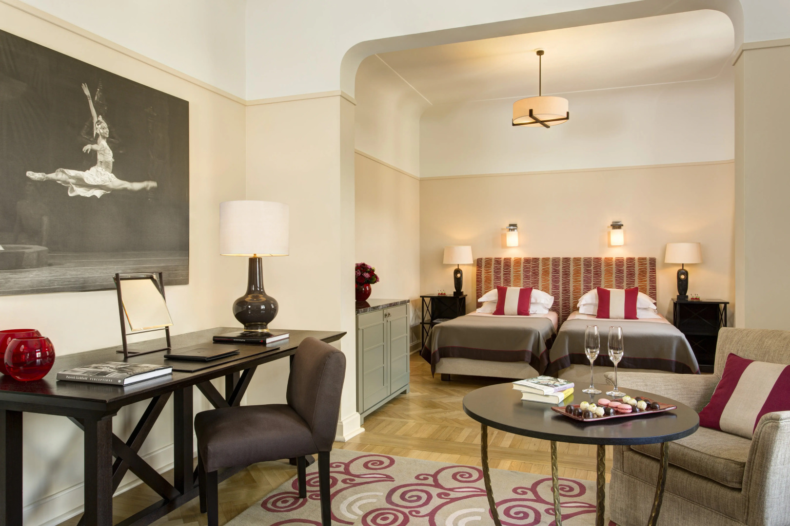 Отель Астория