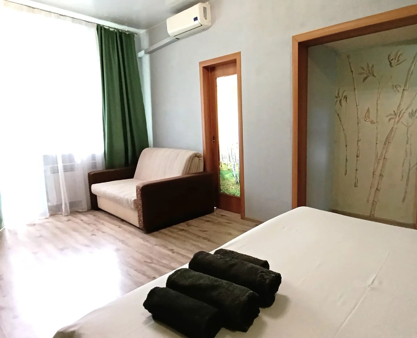 Двухкомнатная квартира в центре "Орхидея от МОИАпарт"