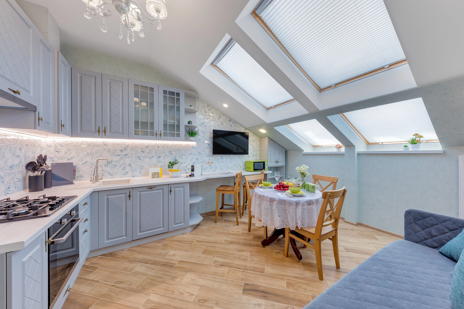 Апартаменты Люкс с большой ванной и видом на горы Sea Breeze & SPA