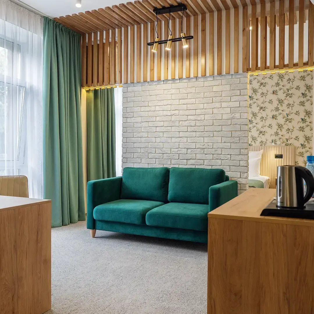 Отель Лесники