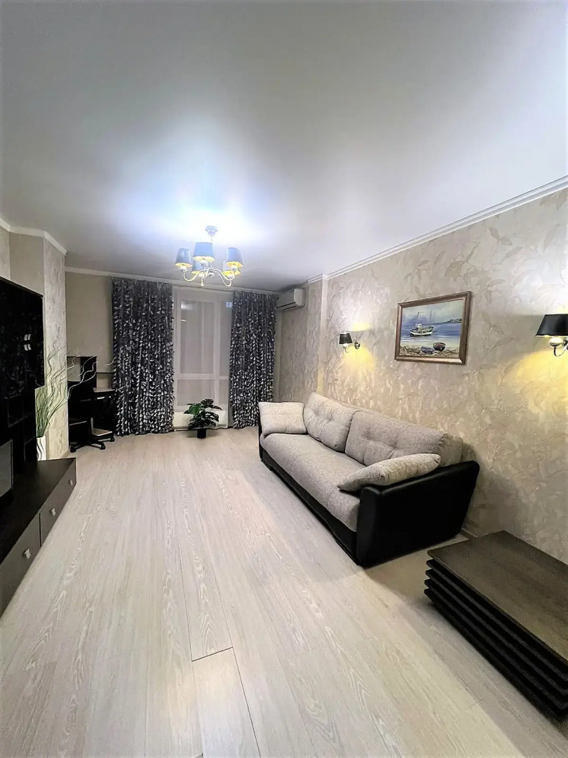 Апартаменты МЕГАПОЛИС пр. Революции 9-А-115