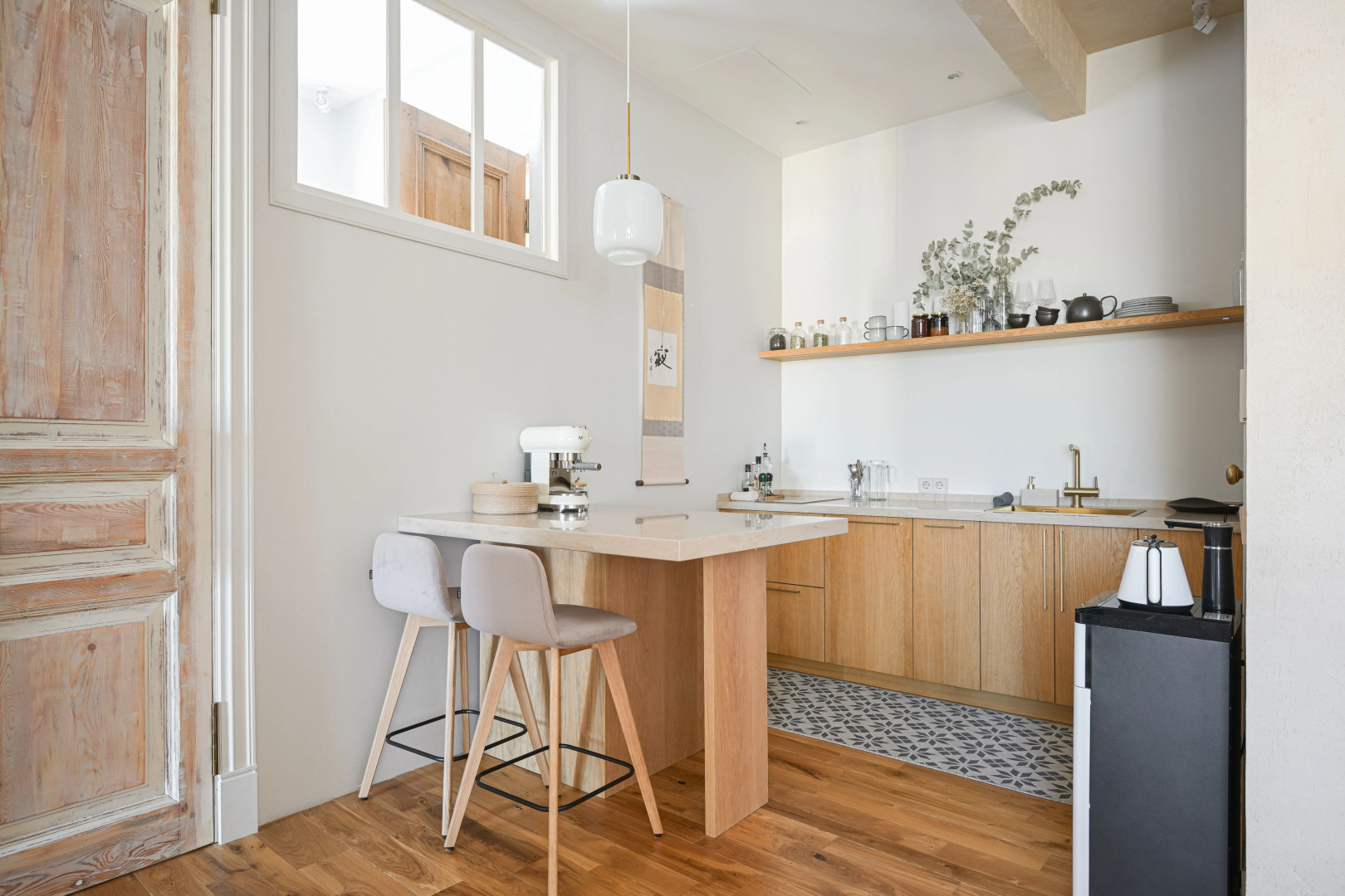 Квартира Просторные апартаменты с проектором LetYourFlat Sati